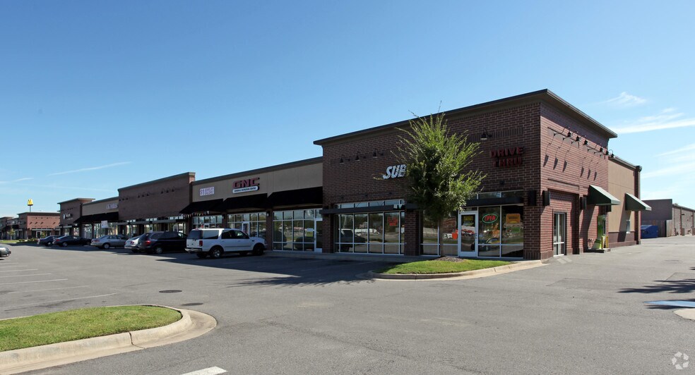 7301-7377 Alcoa Rd, Bryant, AR à louer - Photo du bâtiment - Image 2 de 18