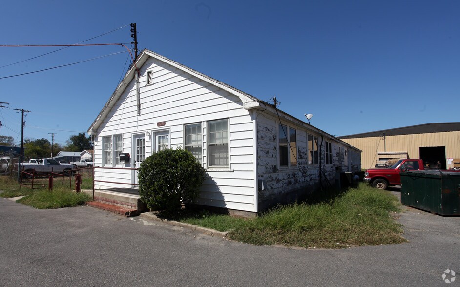 15123 Marlboro Pike, Upper Marlboro, MD for lease - Primary Photo - Image 2 of 8