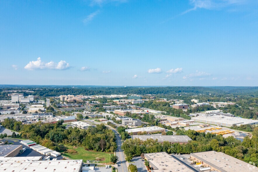 11011 McCormick Rd, Hunt Valley, MD for lease - Aerial - Image 2 of 8