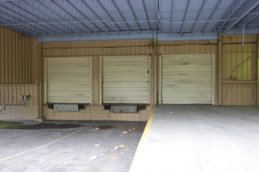 516 Jefferson Blvd, Birmingham, AL for sale - Building Photo - Image 2 of 30