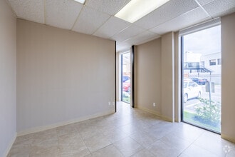 6720 Sands Point Dr, Houston, TX for lease Interior Photo- Image 1 of 3