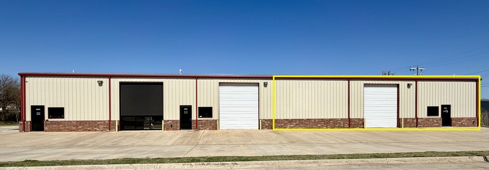 2740 Global Pky, Oklahoma City, OK à louer - Photo du bâtiment - Image 1 de 10