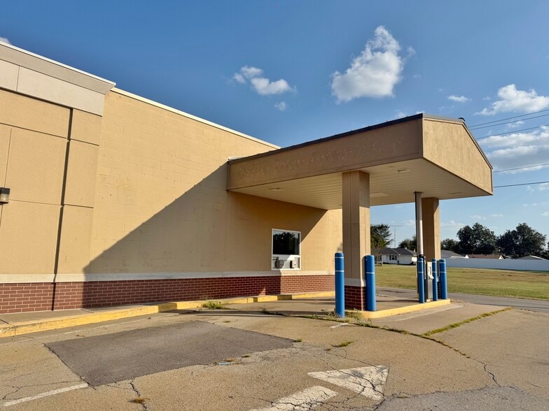 1405 E Main St, Cushing, OK for lease - Building Photo - Image 3 of 6