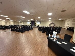 6600-6924 Antoine Dr, Houston, TX for lease Building Photo- Image 2 of 14