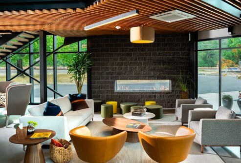 8555 Perimeter Rd S, Seattle, WA for lease Building Photo- Image 1 of 7