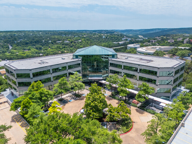 9500 Arboretum Blvd, Austin, TX à louer - Photo du bâtiment - Image 1 de 17