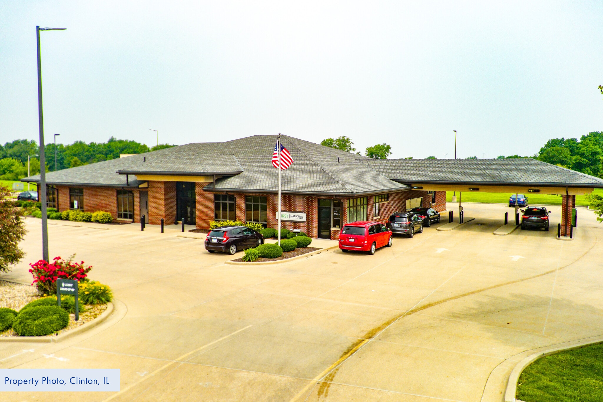 National Bank Branch Portfolio portfolio of 9 properties for sale on LoopNet.ca Primary Photo- Image 1 of 10