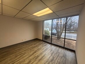 1040 Thousand Oaks Blvd, Greenville, SC à louer Photo intérieure- Image 2 de 6