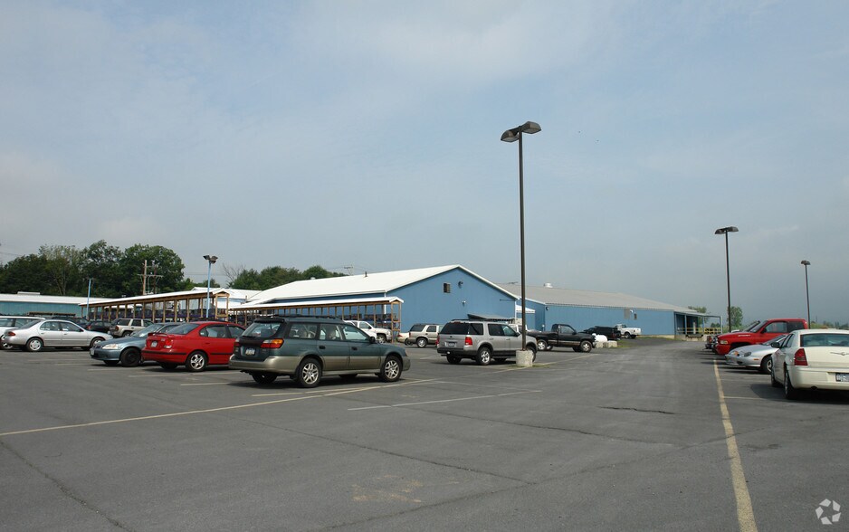 2 Flint Mine Rd, Coxsackie, NY à vendre - Photo du bâtiment - Image 3 de 52