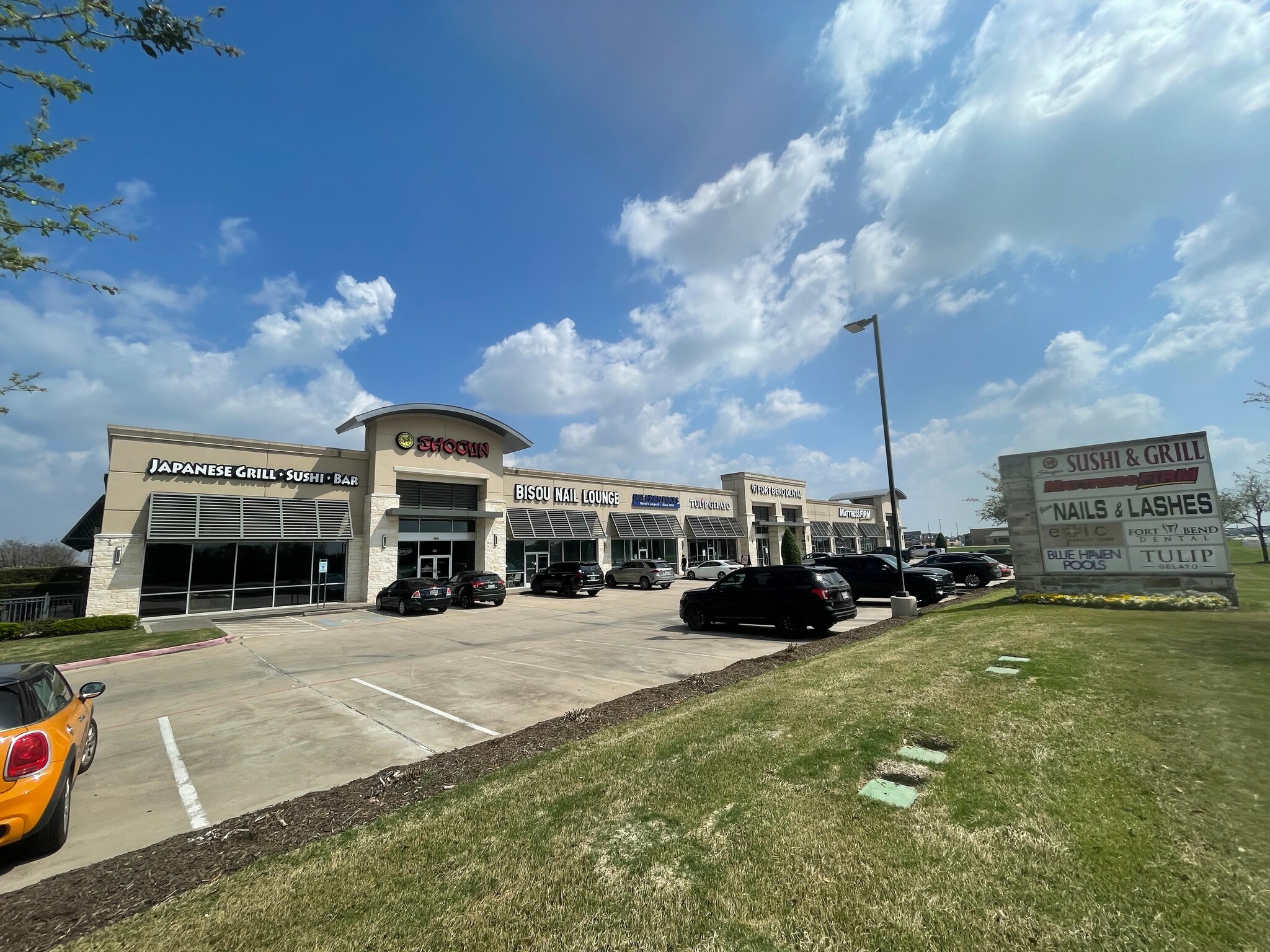 7417 W Grand Pky S, Richmond, TX for lease Primary Photo- Image 1 of 9