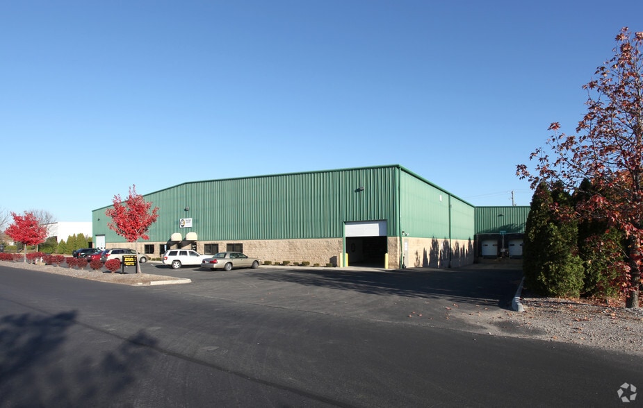 5820-5860 Clyde Moore Dr, Groveport, OH for lease - Building Photo - Image 1 of 6
