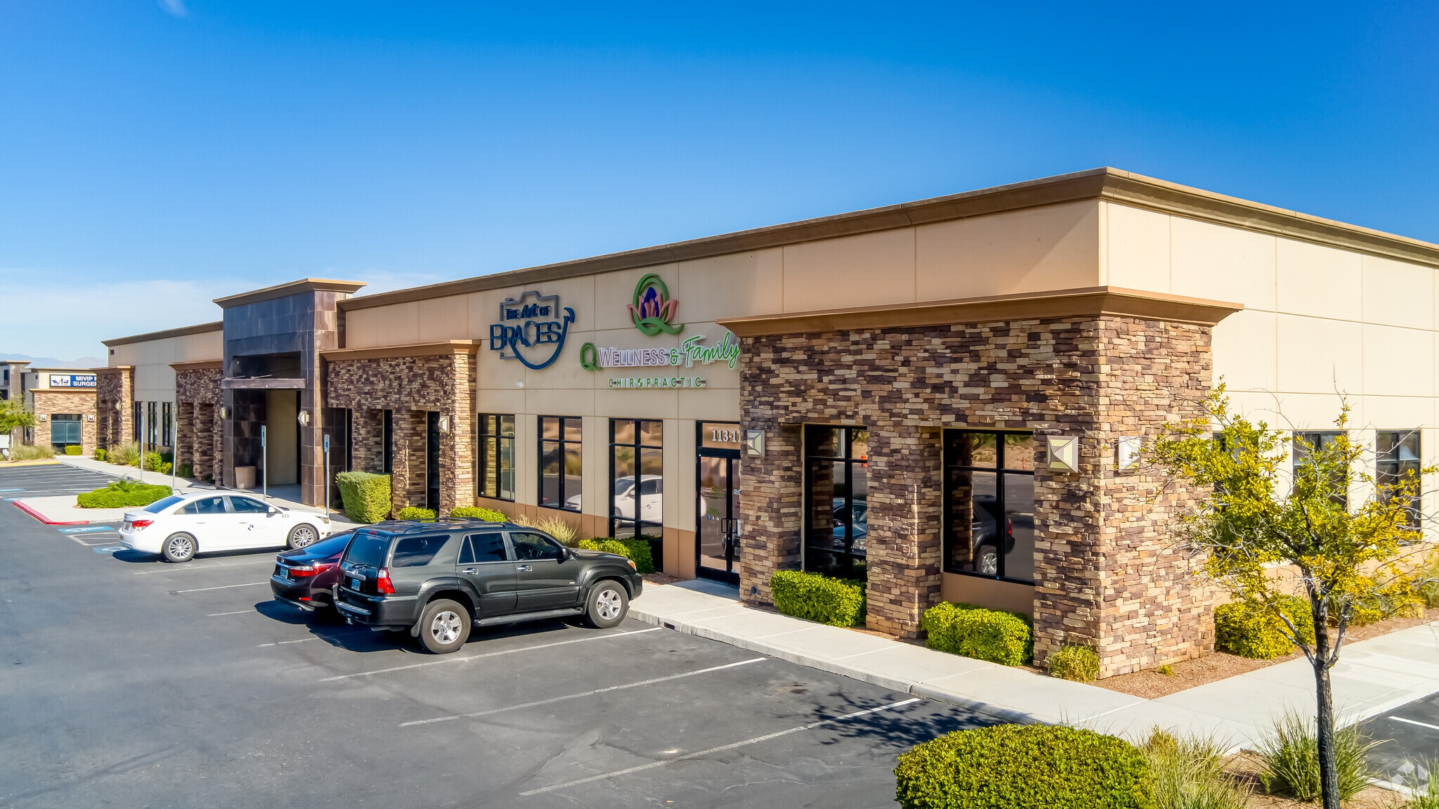 5980 S Durango Dr, Las Vegas, NV for lease Primary Photo- Image 1 of 11