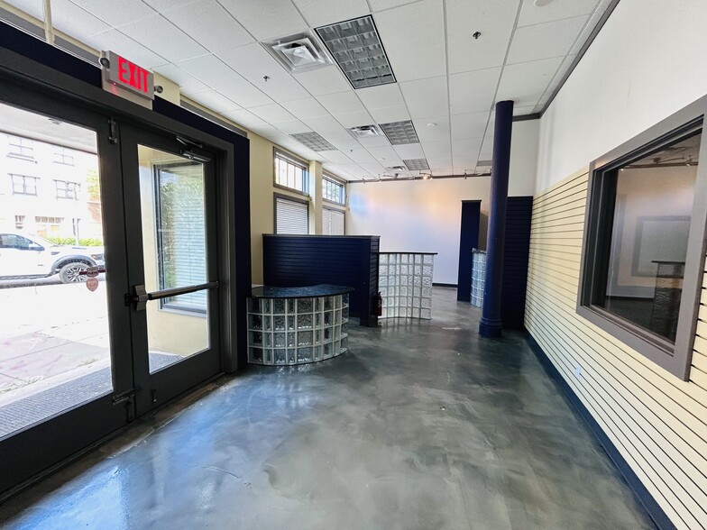 212 7th St E, Saint Paul, MN for lease - Building Photo - Image 2 of 11