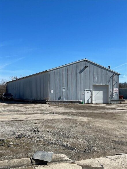 1730-1739 Iowa Ave, Lorain, OH à vendre - Photo principale - Image 1 de 2