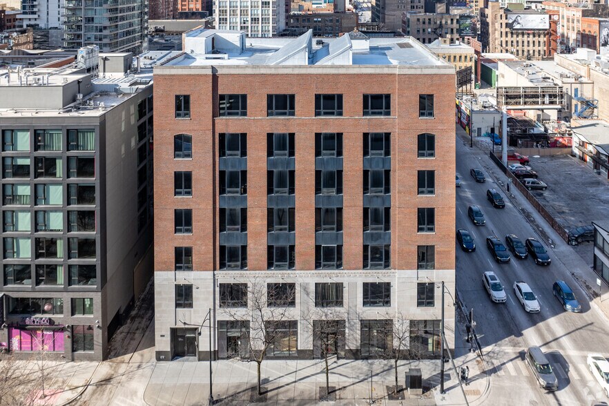 540 N LaSalle St, Chicago, IL à louer - Photo du bâtiment - Image 2 de 16