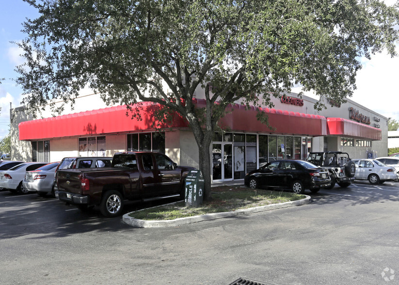 1480-1490 NE Miami Gardens Dr, Miami Gardens, FL for lease - Building Photo - Image 3 of 4