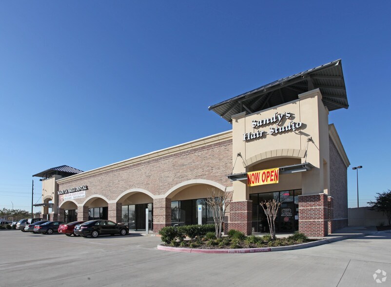 12361 Barker Cypress Rd, Cypress, TX for lease - Building Photo - Image 1 of 8