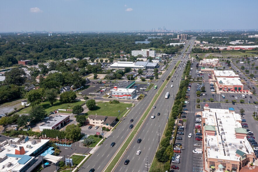 2101 Rt-70 W, Cherry Hill, NJ à louer - Photo du bâtiment - Image 3 de 4