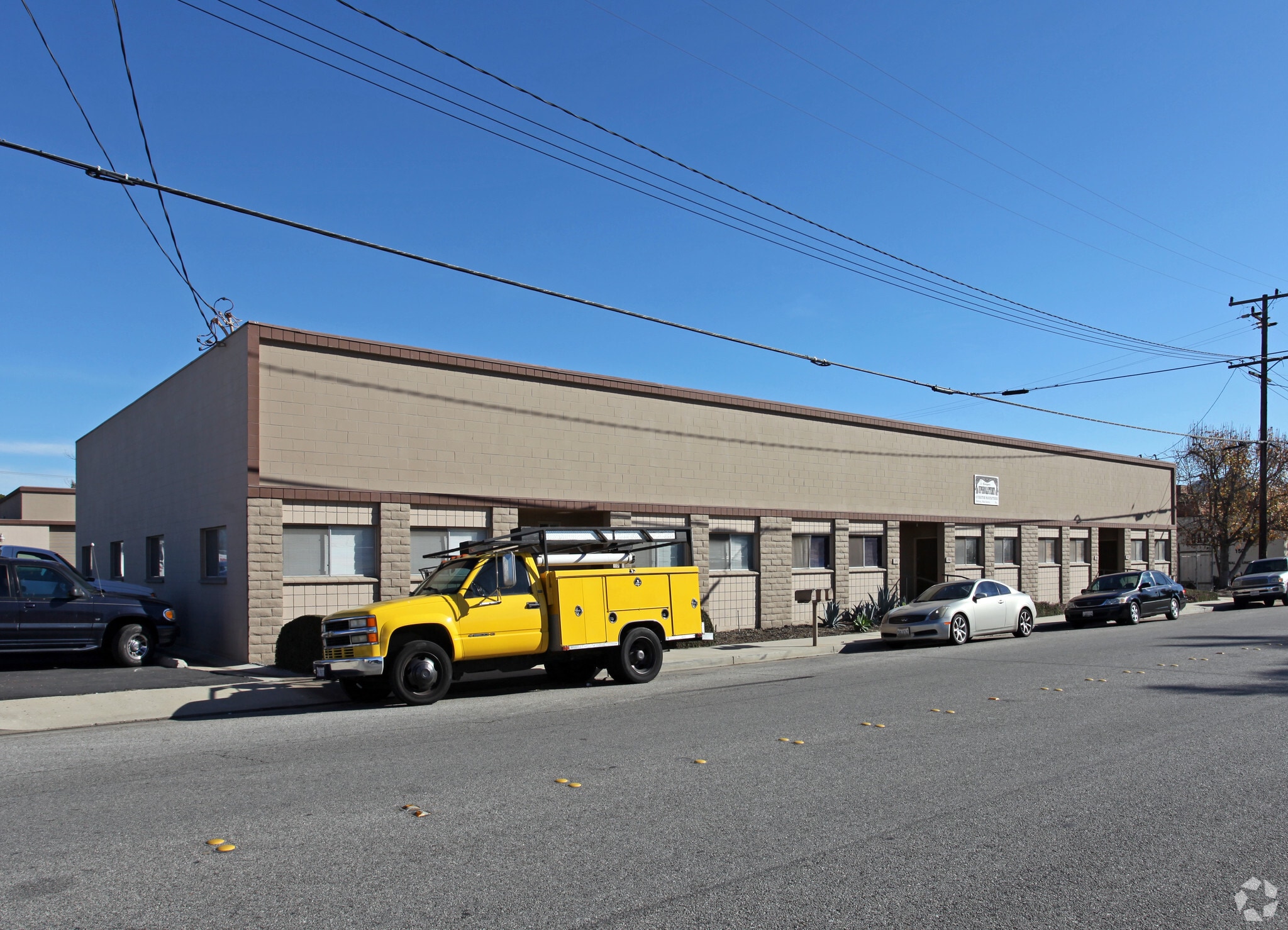 388-398 Dawson Dr, Camarillo, CA for lease Primary Photo- Image 1 of 4