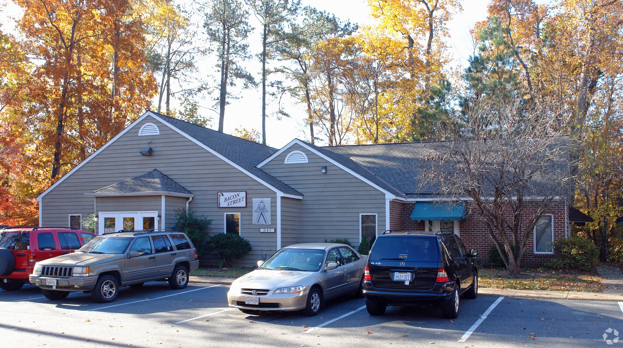 247 McLaws Cir, Williamsburg, VA for lease Primary Photo- Image 1 of 4
