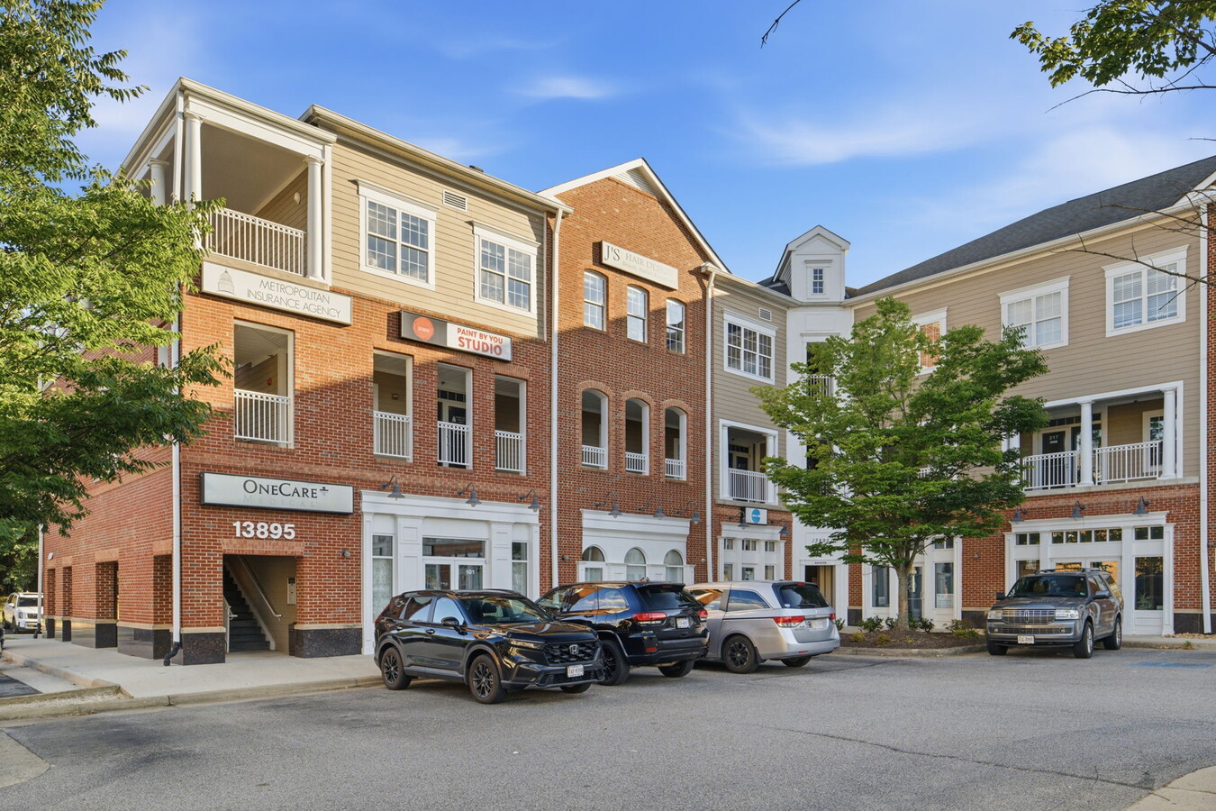 13895 Hedgewood Dr, Woodbridge, VA 22193 - Unit 205 - - Interior Photo - Image 1 of 48