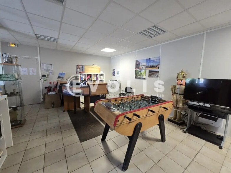 Bureau dans Saclay à louer - Photo intérieure - Image 2 de 7