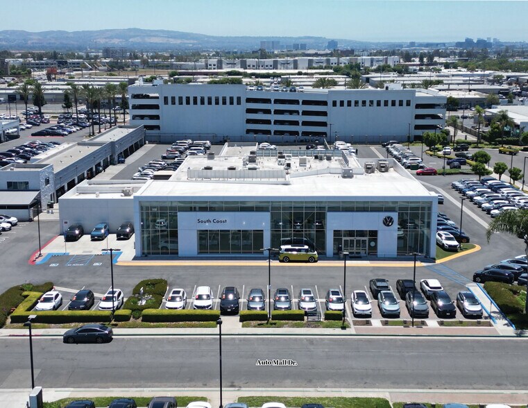 Audi & VW Dealership Portfolio Santa Ana portefeuille de 2 propriétés à vendre sur LoopNet.ca - Photo du bâtiment - Image 3 de 7