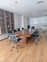 714 1st St SE, Calgary, AB à louer Photo intérieure- Image 2 de 7