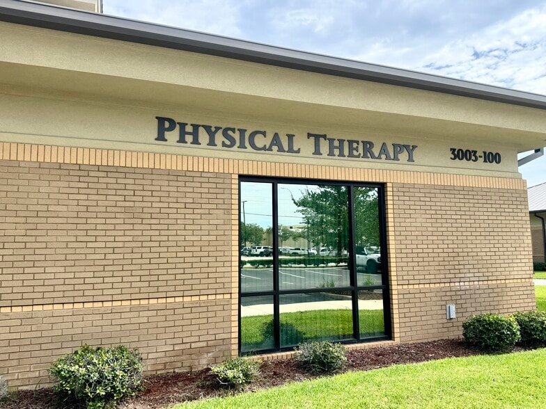 3003 Claire Ln, Jacksonville, FL for lease - Building Photo - Image 3 of 25