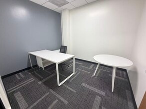 337 N Vineyard Ave, Ontario, CA à louer Photo intérieure- Image 1 de 1