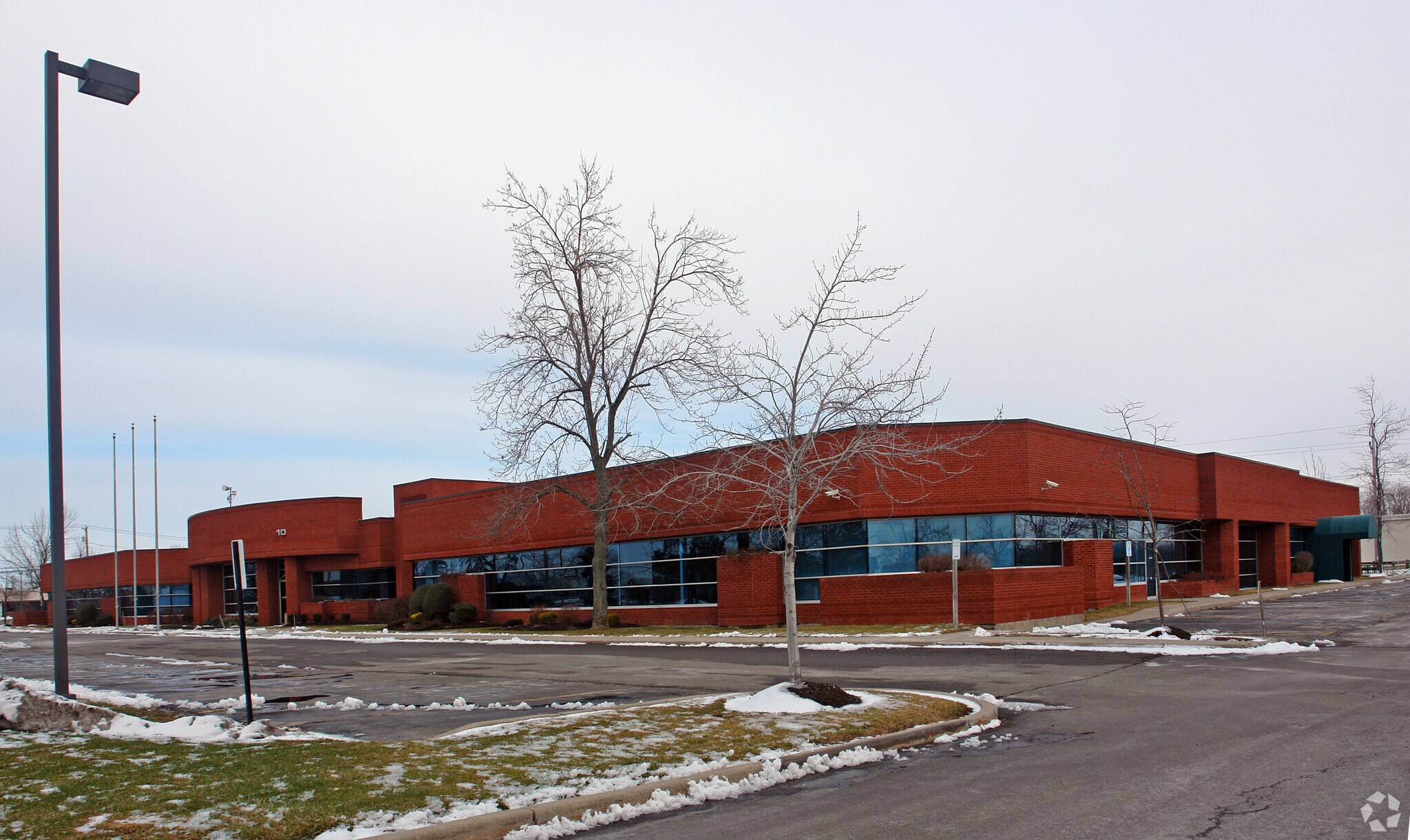 10 Earhart Dr, Amherst, NY for lease Primary Photo- Image 1 of 3