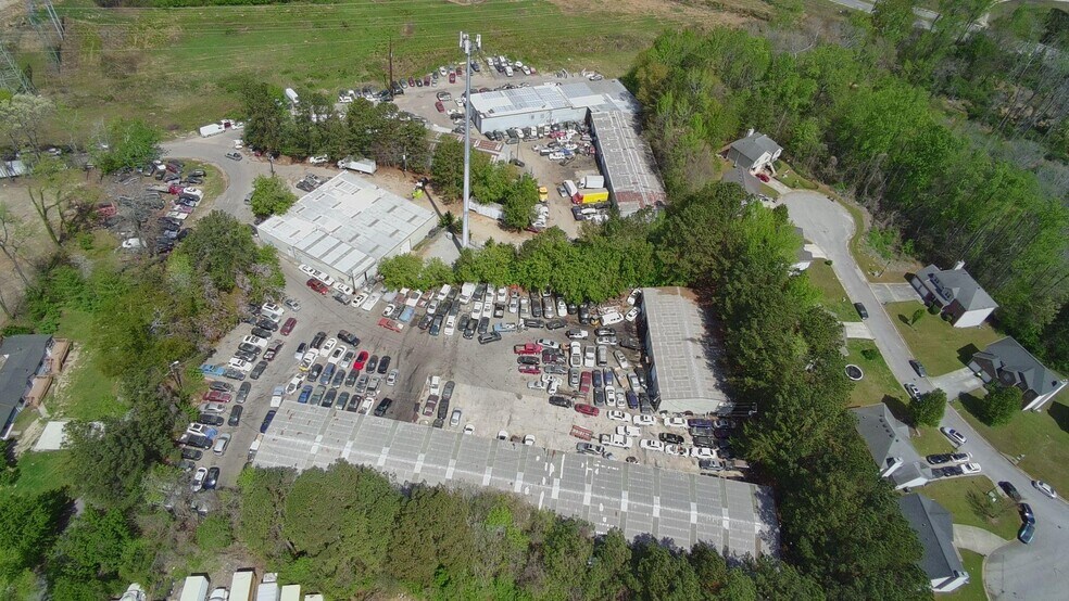 Pinegrove portfolio of 6 properties for sale on LoopNet.ca - Building Photo - Image 3 of 8
