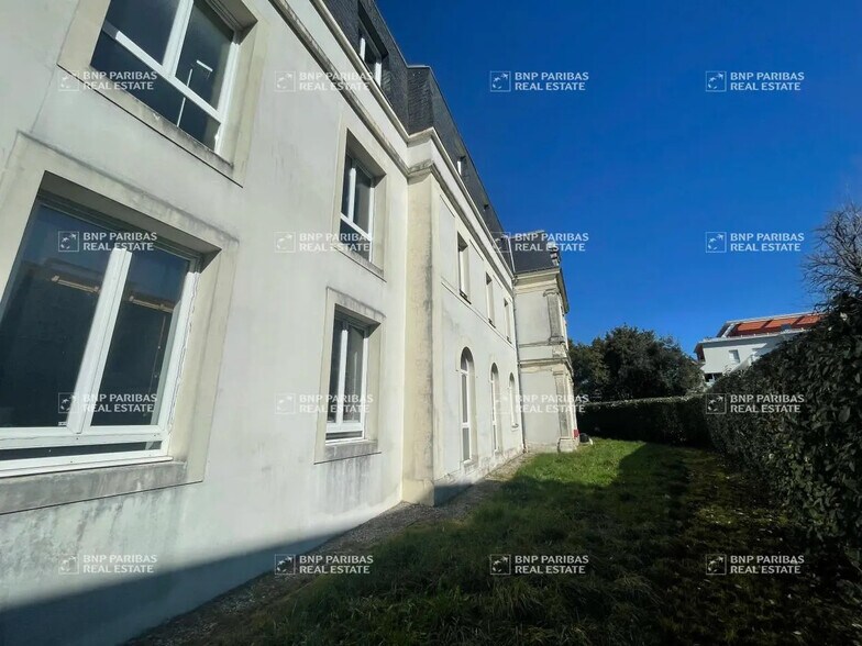 Bureau dans Nantes à vendre - Photo du bâtiment - Image 2 de 14