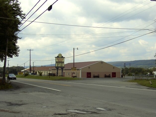 2522 Blakeslee Boulevard Dr E, Lehighton, PA à vendre - Photo principale - Image 1 de 29