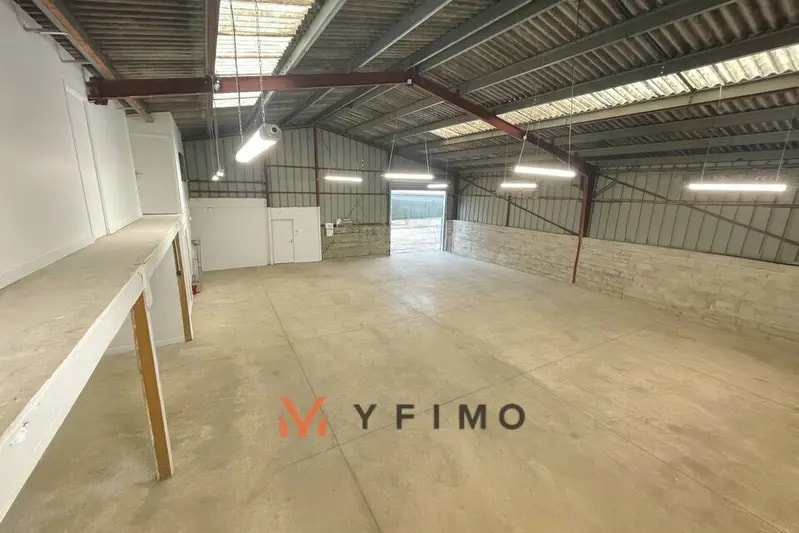 Flex in Epone for sale - Interior Photo - Image 2 of 5