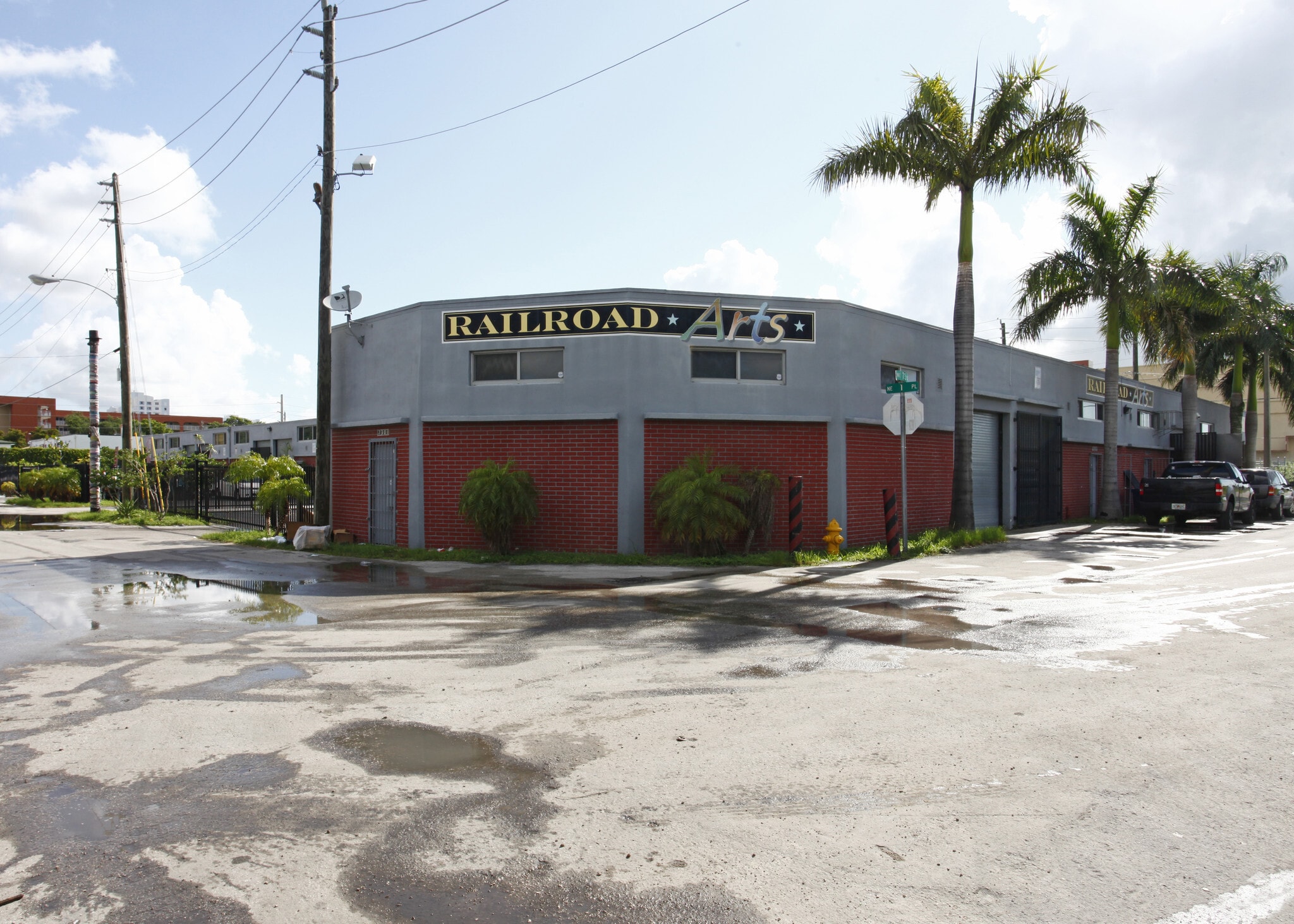7301-7321 NE 1st Pl, Miami, FL for lease Primary Photo- Image 1 of 4