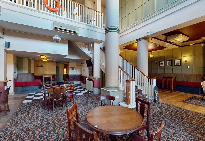 44-45 Promenade, Southport à vendre - Hall d’entrée - Image 2 de 8