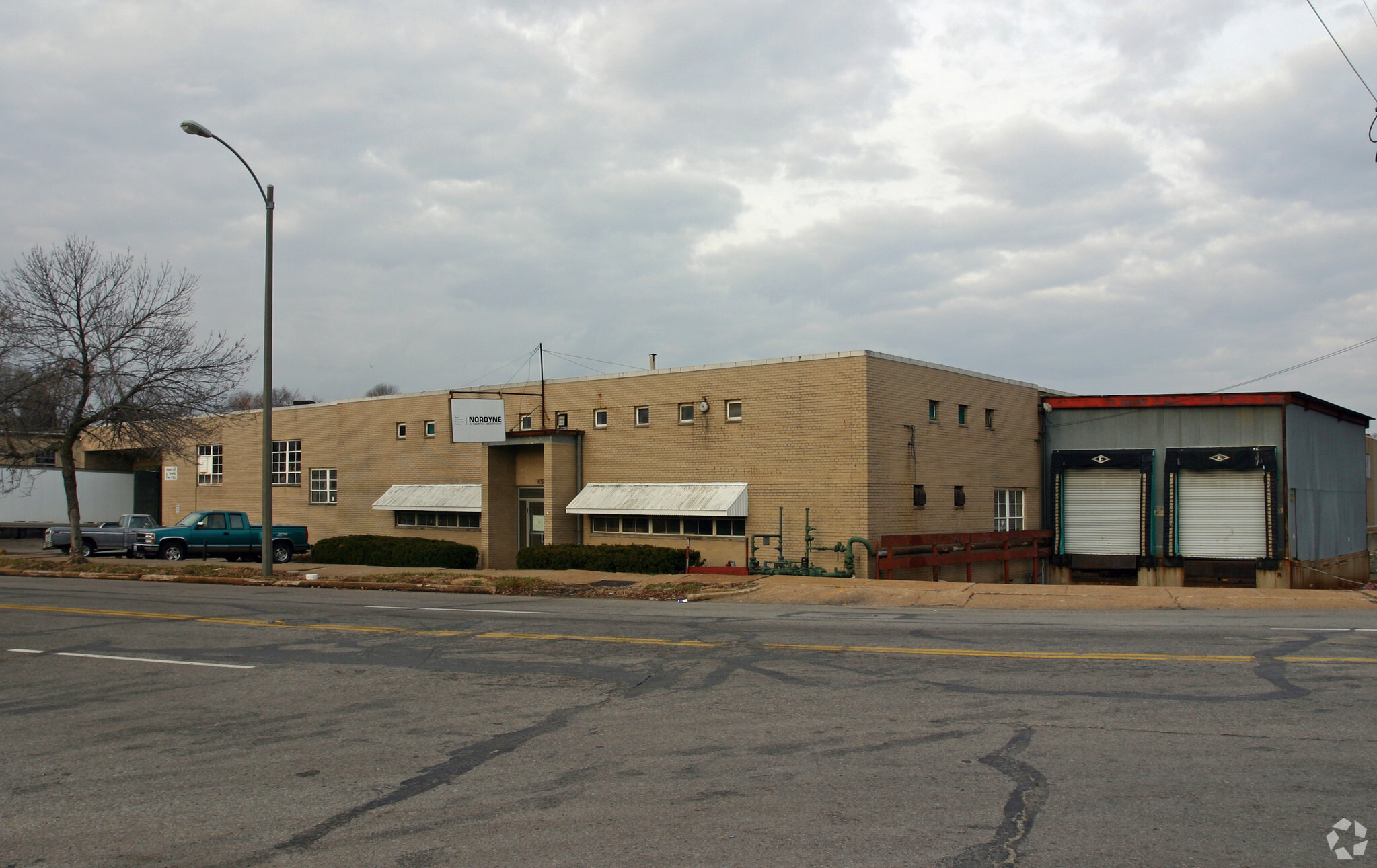 4501 Gustine Ave, Saint Louis, MO for lease Primary Photo- Image 1 of 3