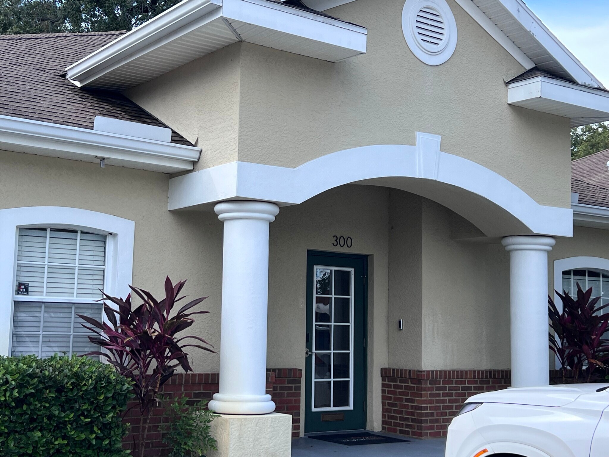 9724 N Armenia Ave, Tampa, FL for sale Building Photo- Image 1 of 15