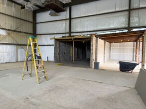 3110 N Davis Hwy, Pensacola, FL à louer Photo intérieure- Image 2 de 8