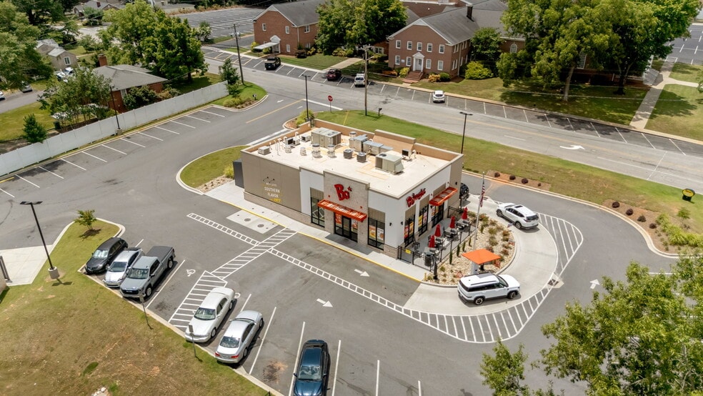 627 W Main St, Williamston, SC for sale - Building Photo - Image 3 of 7