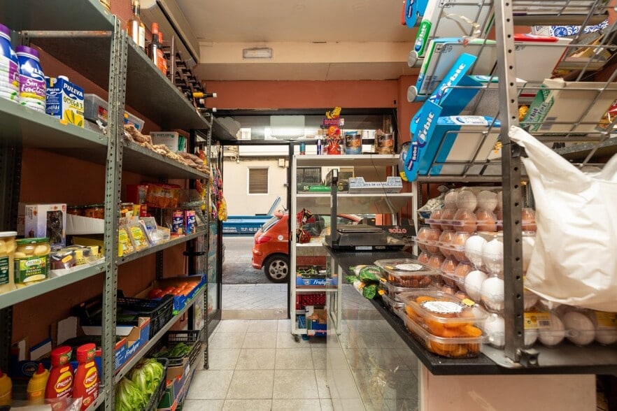 Retail in Granada, Granada for sale - Building Photo - Image 2 of 19