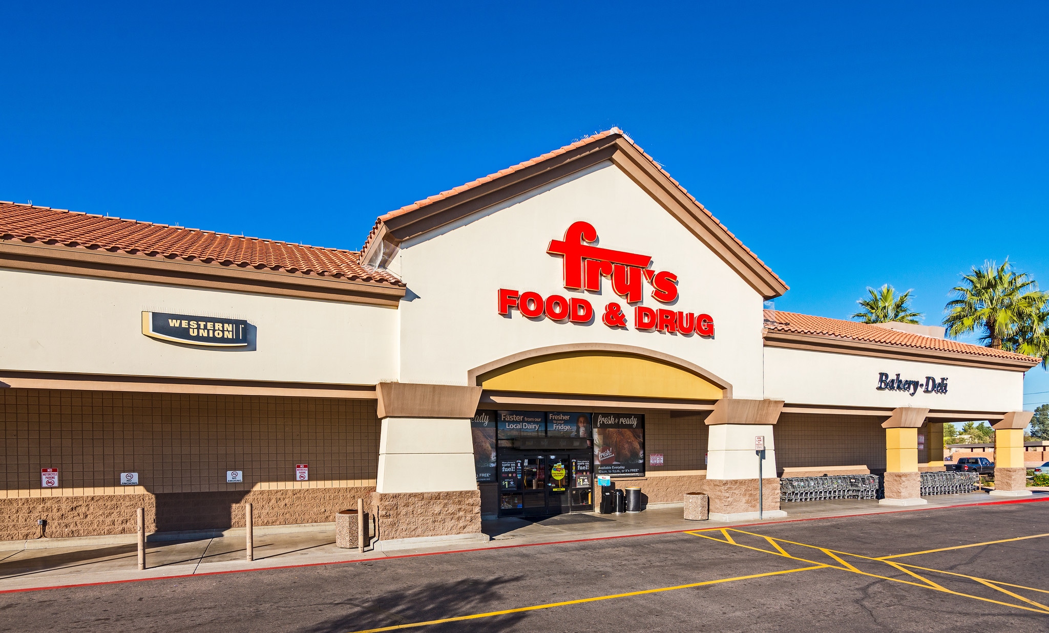 N 19th Ave, Phoenix, AZ à louer Photo du bâtiment- Image 1 de 15