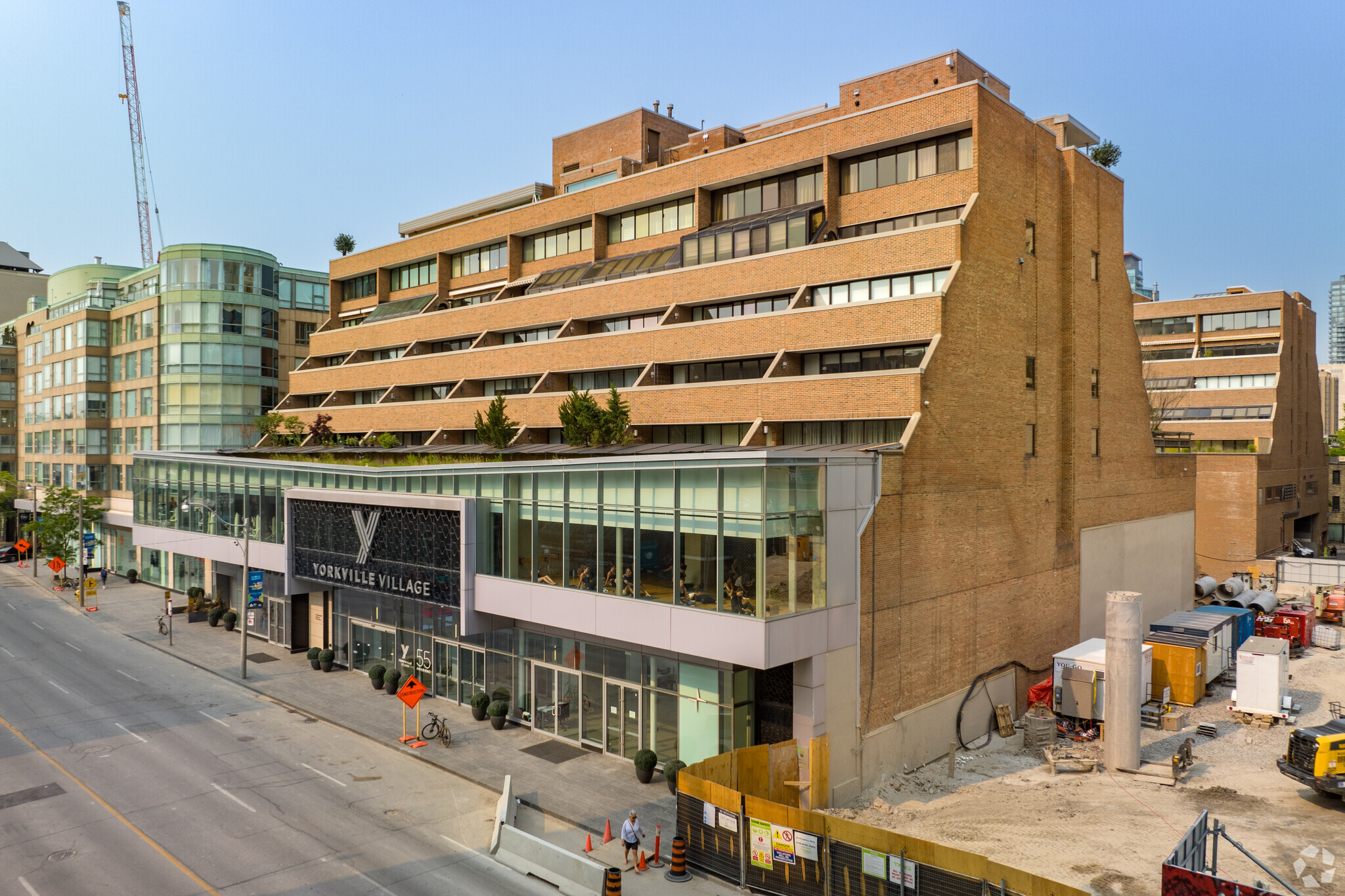 55 Avenue Rd, Toronto, ON for lease Primary Photo- Image 1 of 16