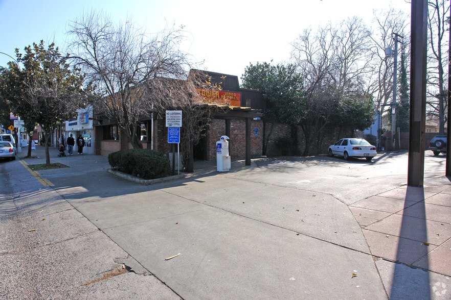 1618 Broadway, Sacramento, CA for lease - Building Photo - Image 3 of 14