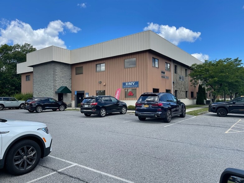 29 Marshall Rd, Wappingers Falls, NY à louer - Photo du bâtiment - Image 2 de 7