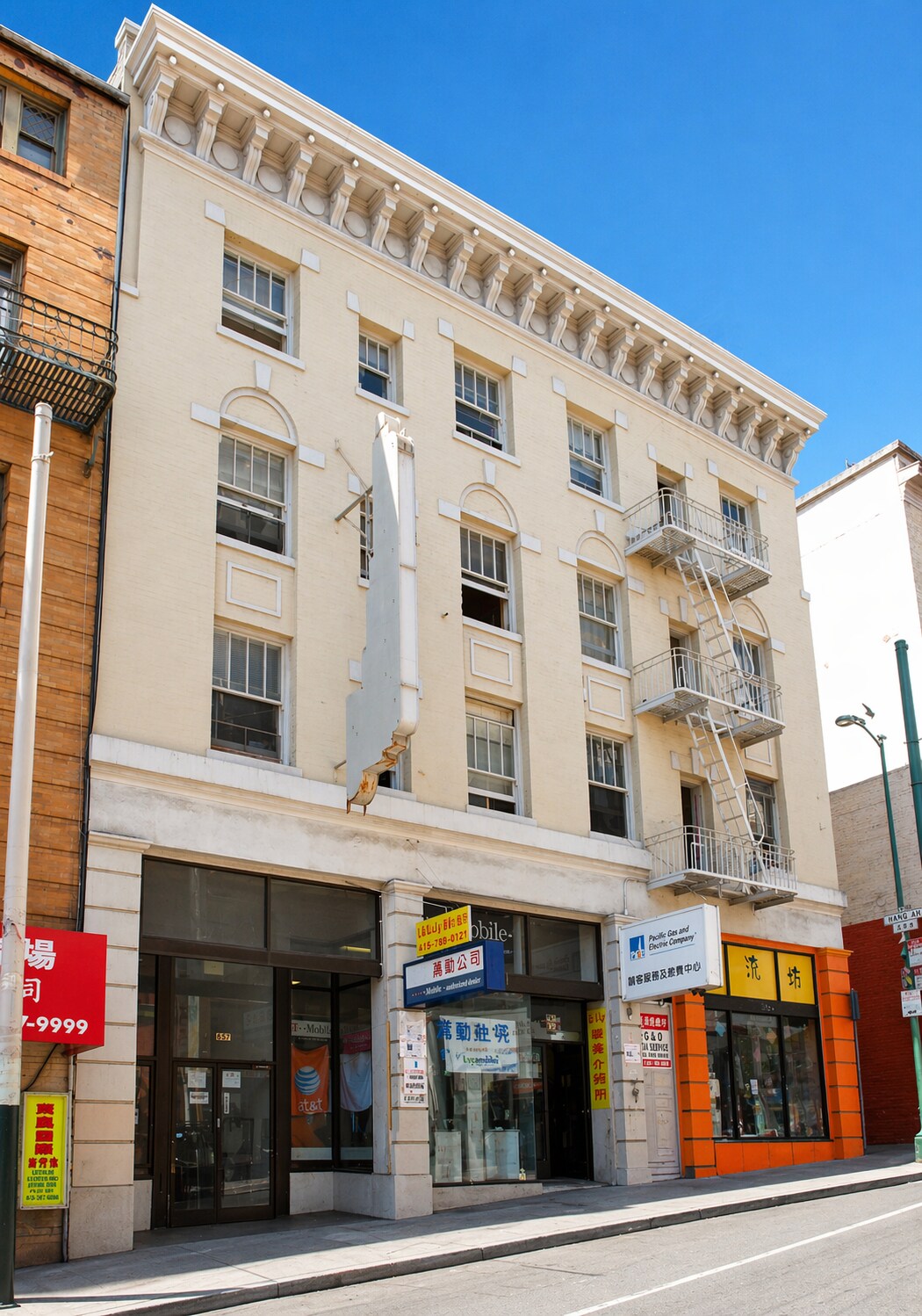 857 Clay St, San Francisco, CA à louer Photo principale- Image 1 de 7