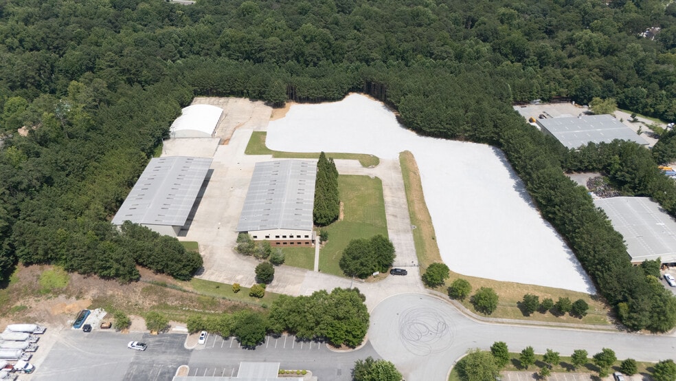 6727 Oak Ridge Commerce Way, Austell, GA for lease - Building Photo - Image 1 of 6