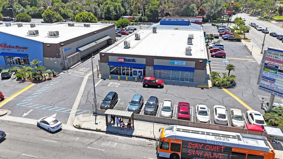 3601-3747 S La Brea Ave, Los Angeles, CA à louer - Photo du bâtiment - Image 2 de 6