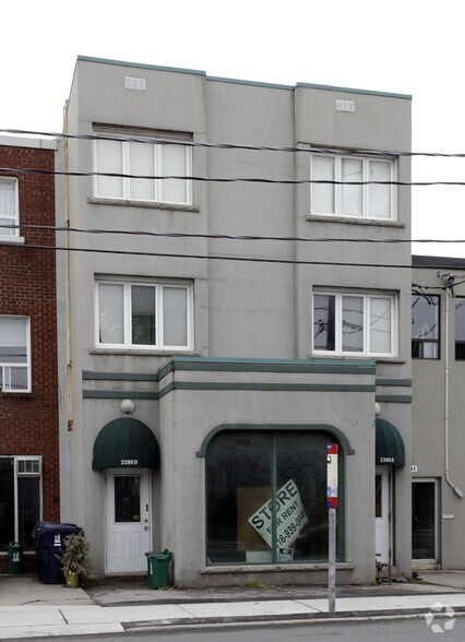 2389 St Clair Ave, Toronto, ON for sale - Primary Photo - Image 1 of 1